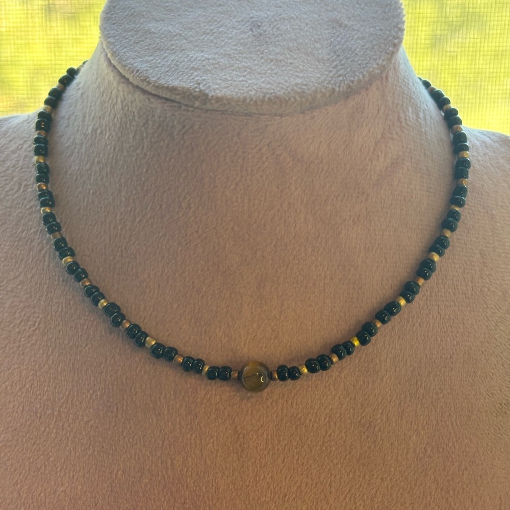 Gold Tone Beaded Tiger Eye Choker/ Necklace